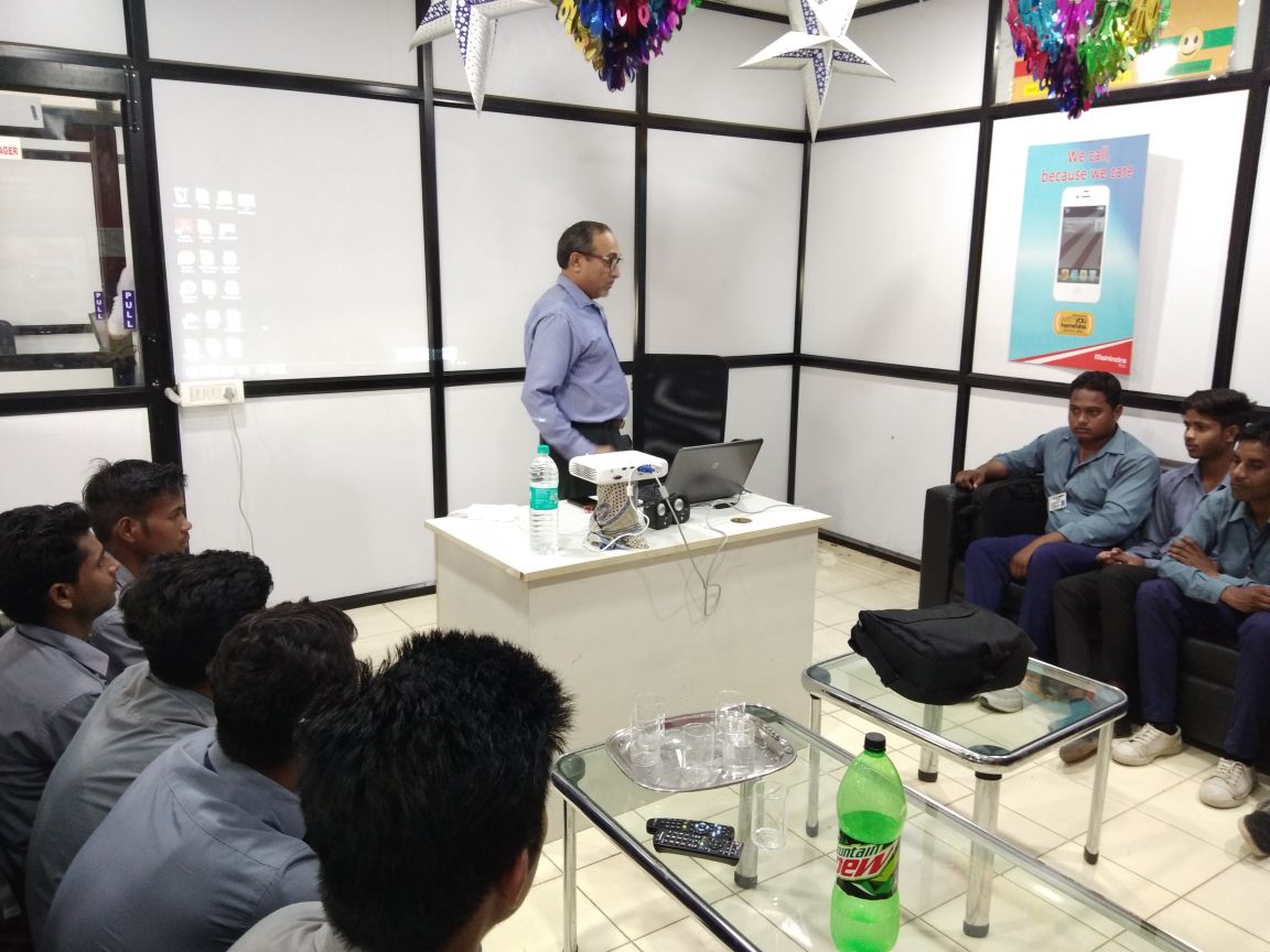 to Government ITI,Sitarganj